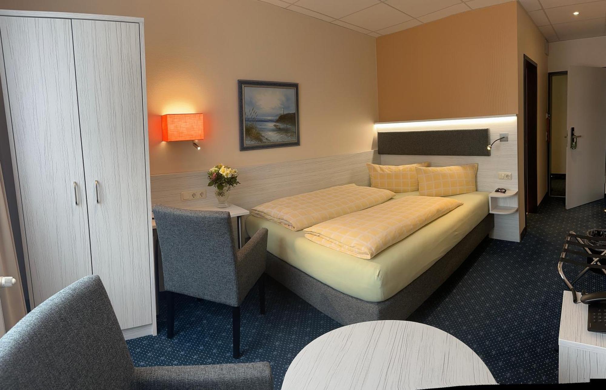 Duenenhotel Am Meer Rostock Exterior photo