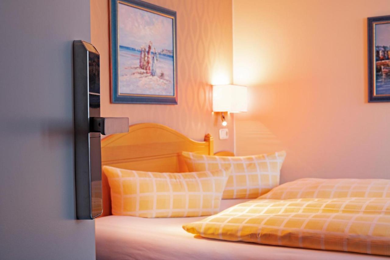 Duenenhotel Am Meer Rostock Exterior photo